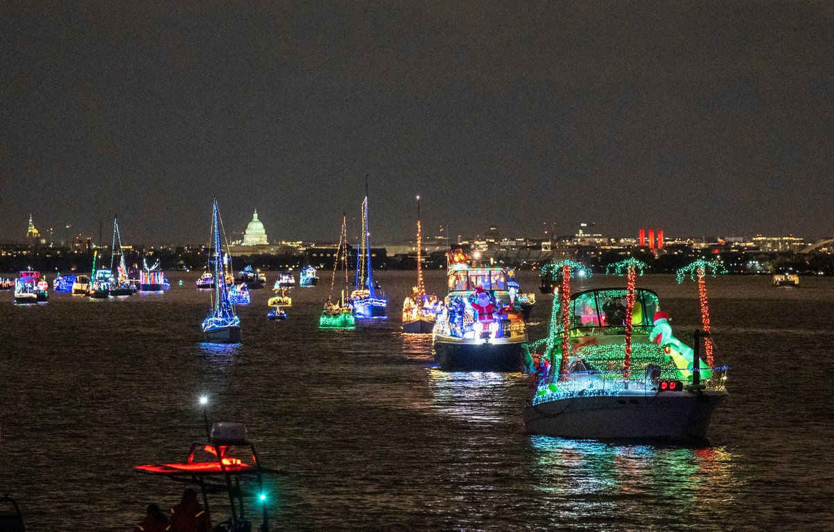 Winning Boats of the 2022 Alexandria Holiday Boat Parade of Lights