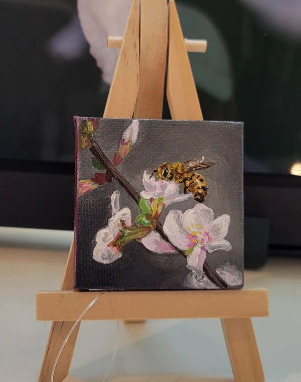 miniature-bee-painting-kellie-sansone.png