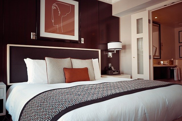 Why Are Hotel Beds so Comfortable? - Alexandria Living Magazine
