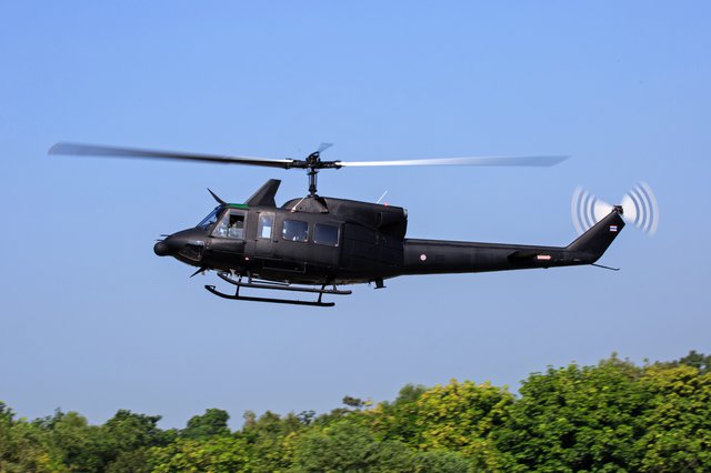 helicopter-pexels-somchai-kongkamsri-90286.jpeg